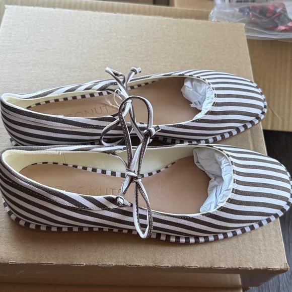 NWT Coconuts by Matisse Mary Jane Flats - Picture 4 of 7